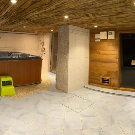 Gite-et-bien-etre, De Luxe Avec Piscine Privee Proche Du Centre De Et Du Circuit Grand Prix F1 De Francorchamps Pensionat
